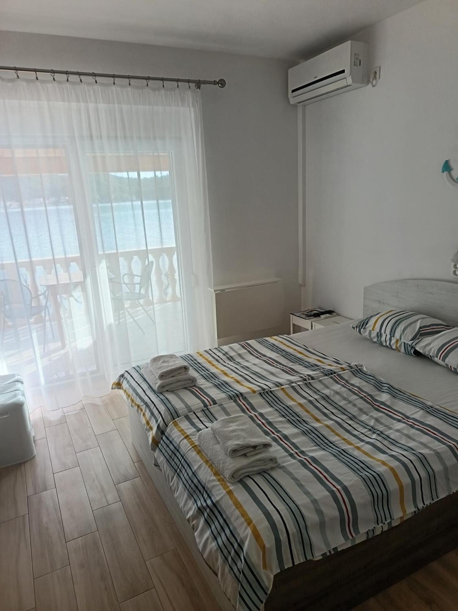 Apartmani Andela Kordic Супетарська Драґа Екстер'єр фото